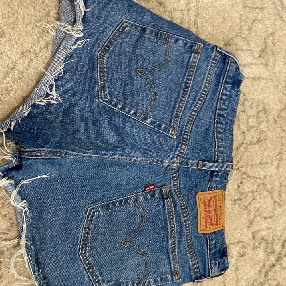 501 Levi shorts